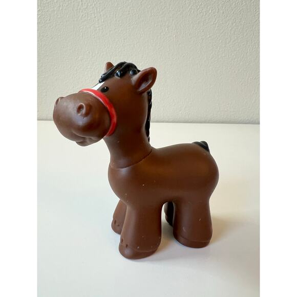 Fisher-Price Little People Farmers Set of 4 Girl Boy Brown Horse Cow Toy - Picture 11 of 15